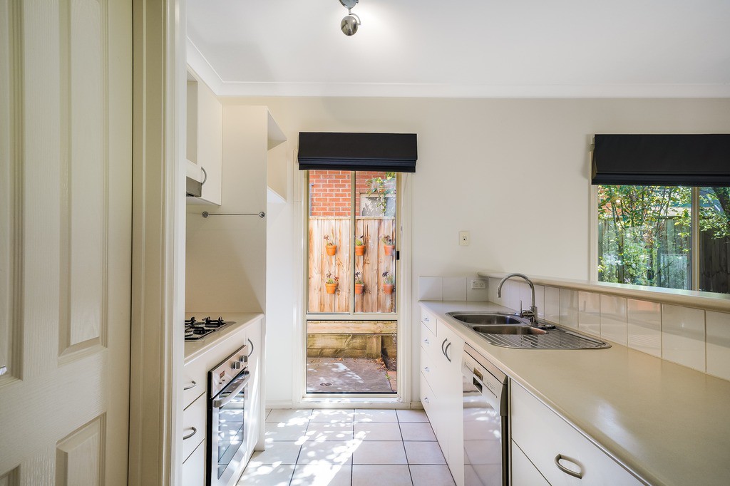13 Rathmines Place, Highton, VIC 3216, Highton - Thumbnail 2