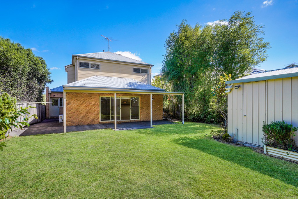 13 Rathmines Place, Highton, VIC 3216, Highton - Thumbnail 8