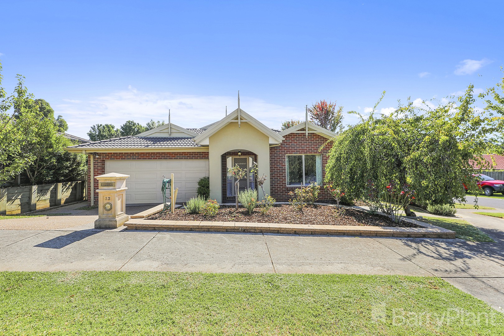 13 Rivendale Crescent, Drouin, VIC 3818, Drouin - Thumbnail 2