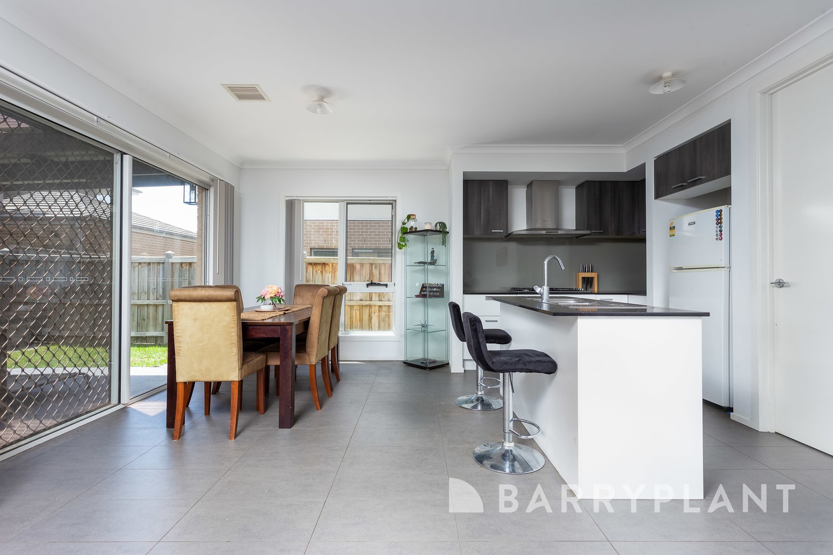13 Roundhay Crescent, Point Cook, VIC 3030, Point Cook - Thumbnail 4