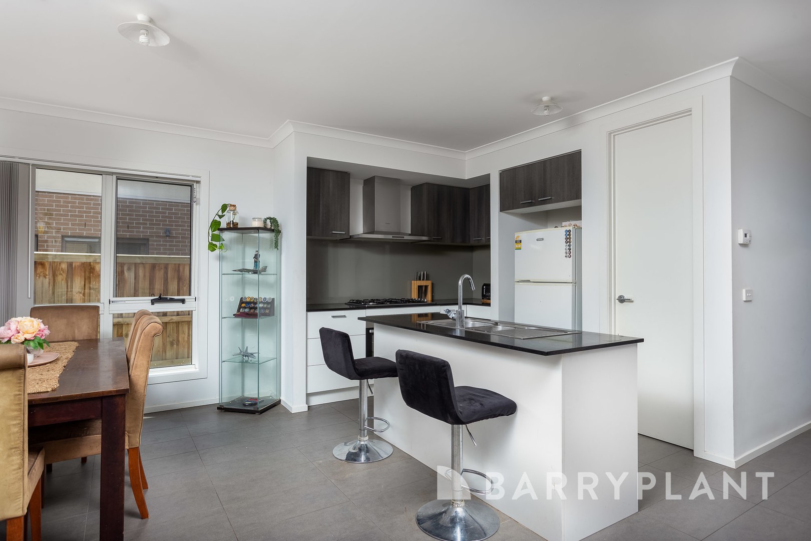 13 Roundhay Crescent, Point Cook, VIC 3030, Point Cook - Thumbnail 5