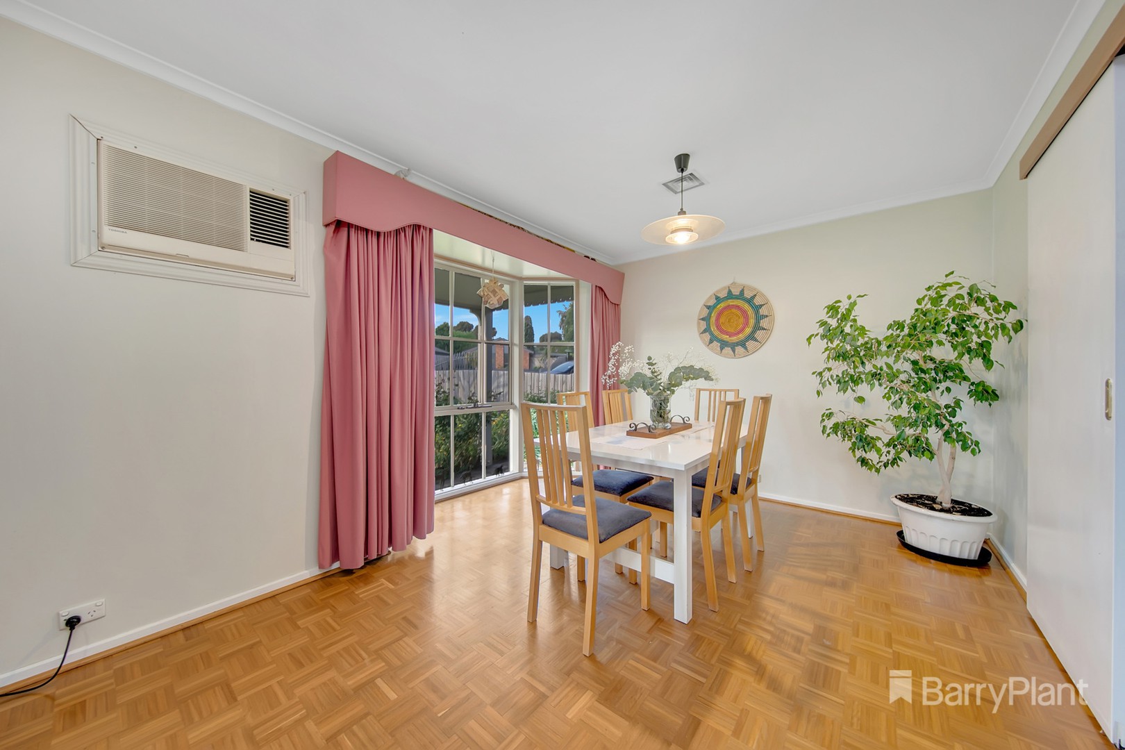 13 Royston Close, Mill Park, VIC 3082, Mill Park - Thumbnail 3