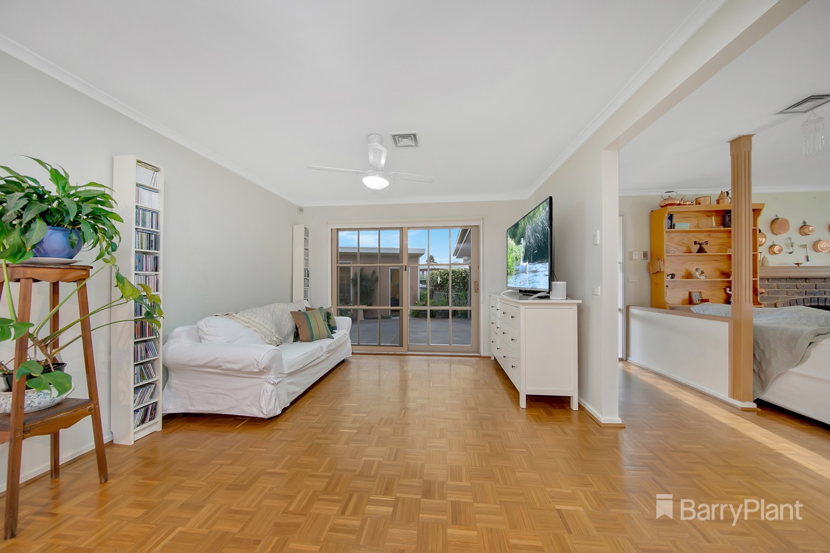13 Royston Close, Mill Park, VIC 3082, Mill Park - Thumbnail 6