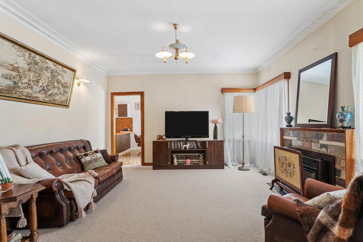 13 Ryan Street, Reservoir, VIC 3073, Reservoir - Thumbnail 3