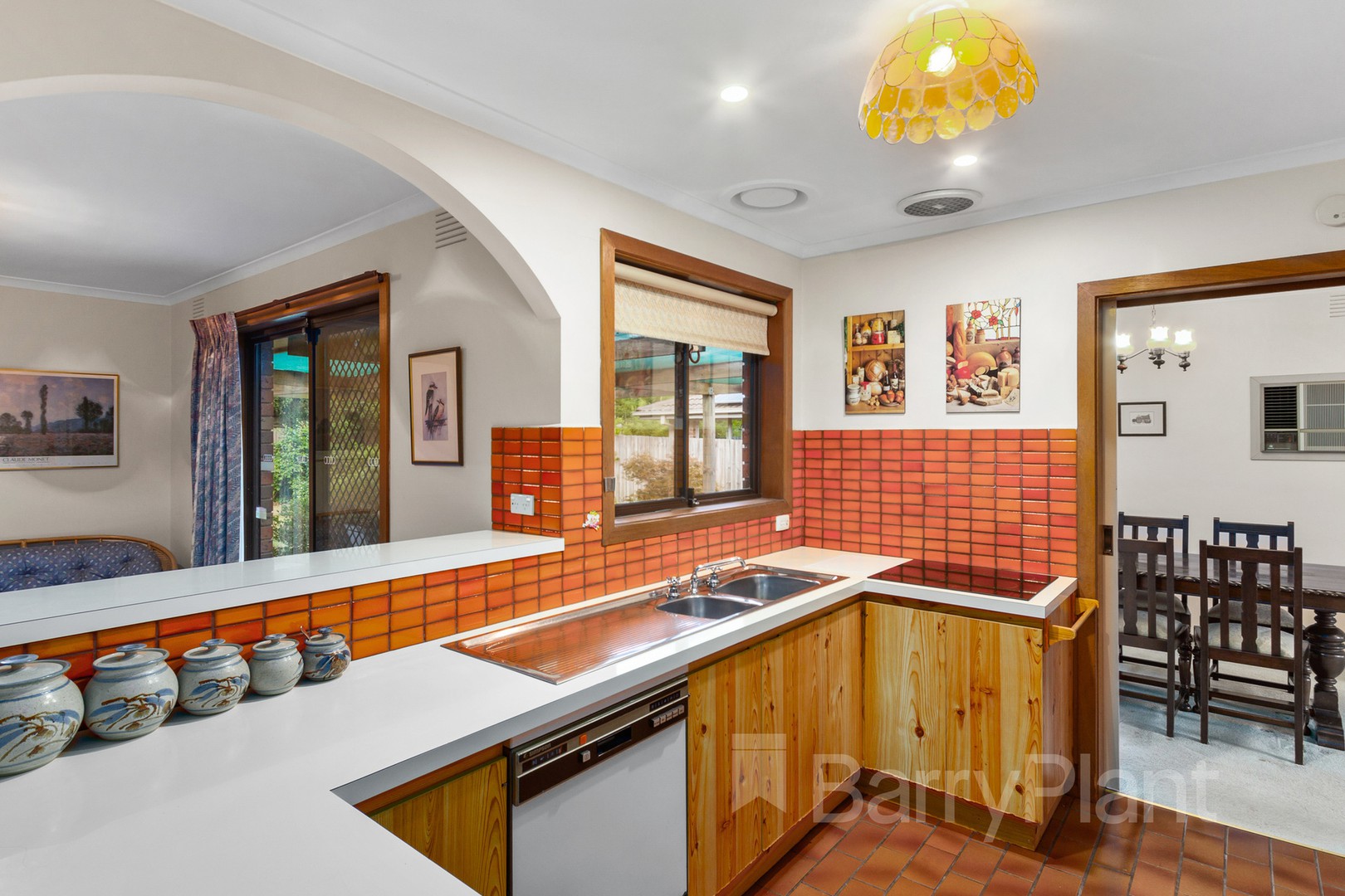 13 Sandhurst Road, Wantirna, VIC 3152, Wantirna - Thumbnail 3