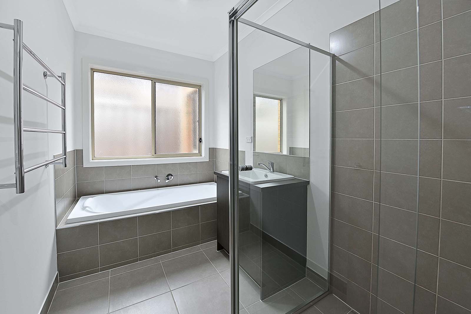 13 Scarlet Dr, Greenvale, VIC 3059, Greenvale - Thumbnail 5