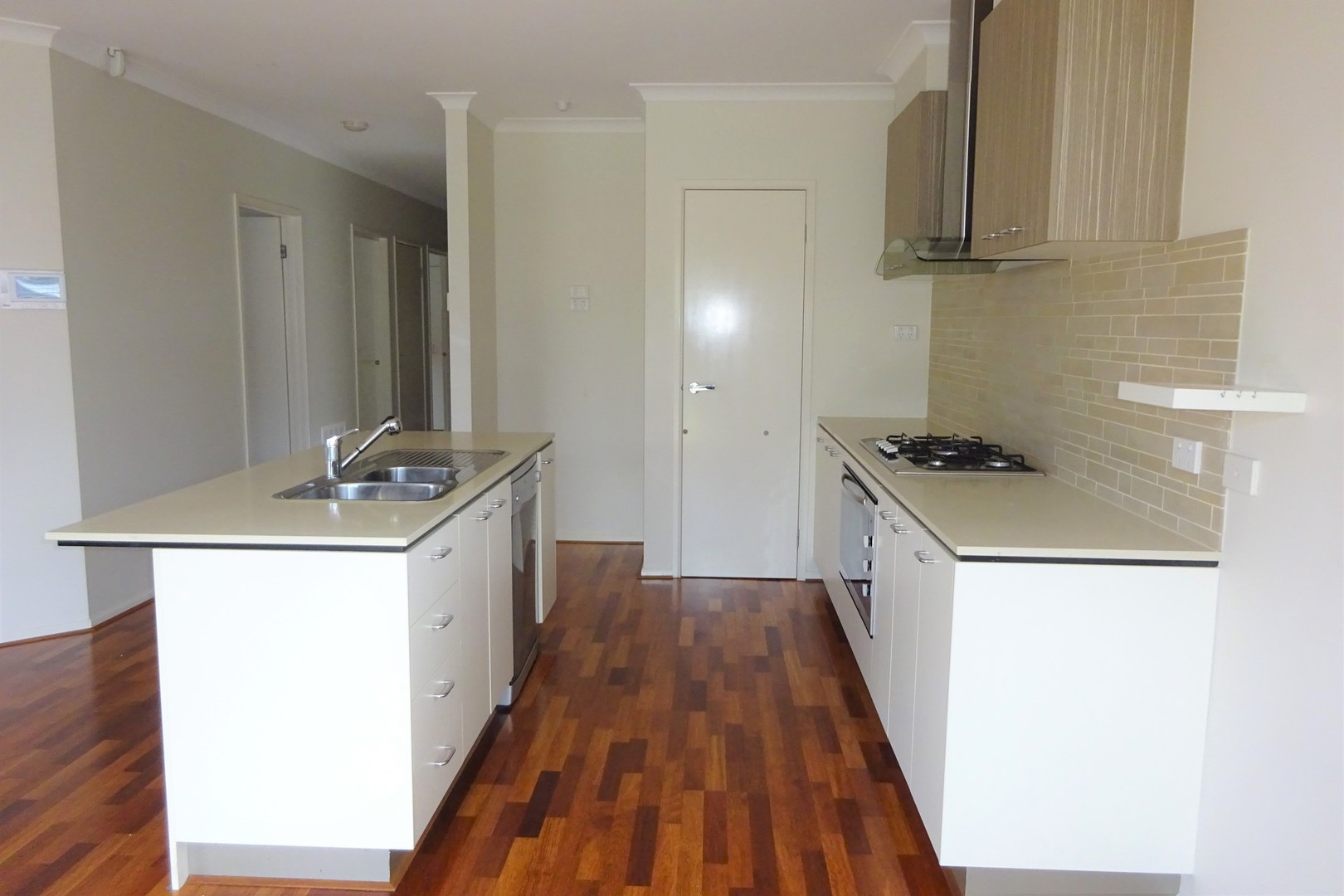 13 Scotney Road, Craigieburn, VIC 3064, Craigieburn - Thumbnail 4