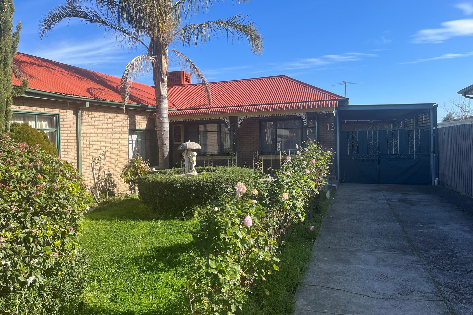 13 Scott Avenue, St Albans, VIC 3021, St Albans - Thumbnail 2