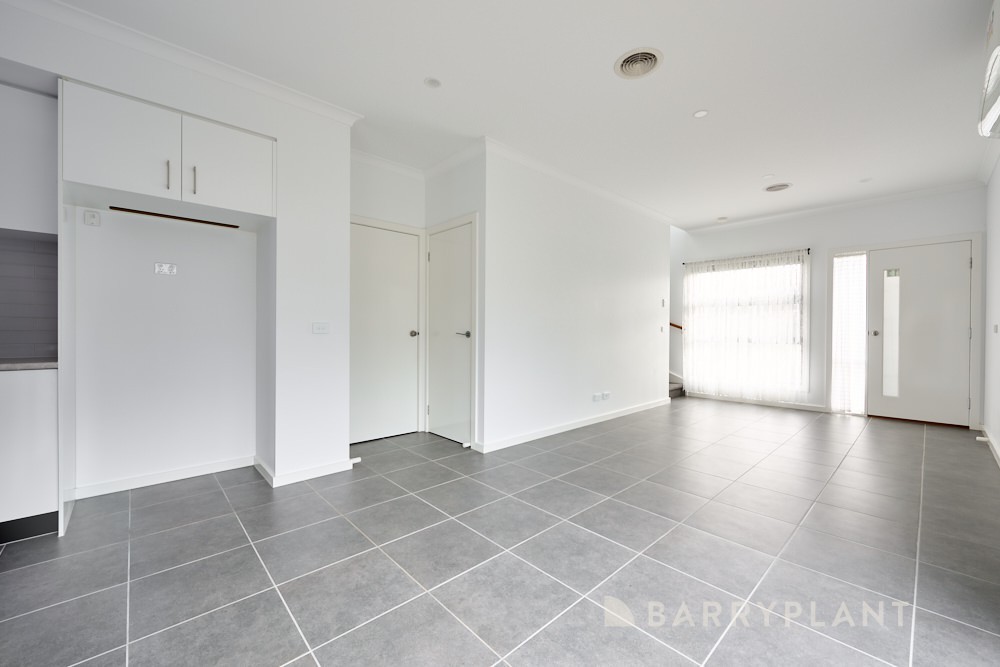 13 Sheba Court, Hallam, VIC 3803 - Thumbnail 2 - 18/06/2025