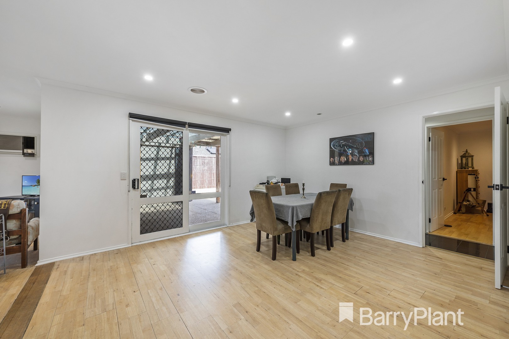 13 Sheepfold Crescent, Melton West, VIC 3337, Melton West - Thumbnail 6
