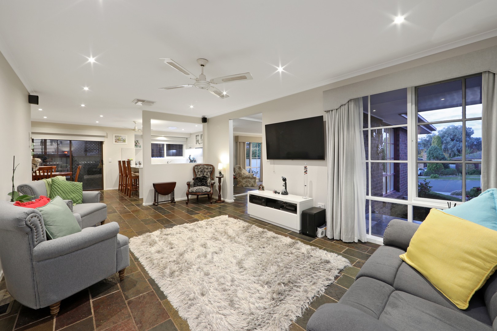 13 Silvan Court, Rowville, VIC 3178, Rowville - Thumbnail 3