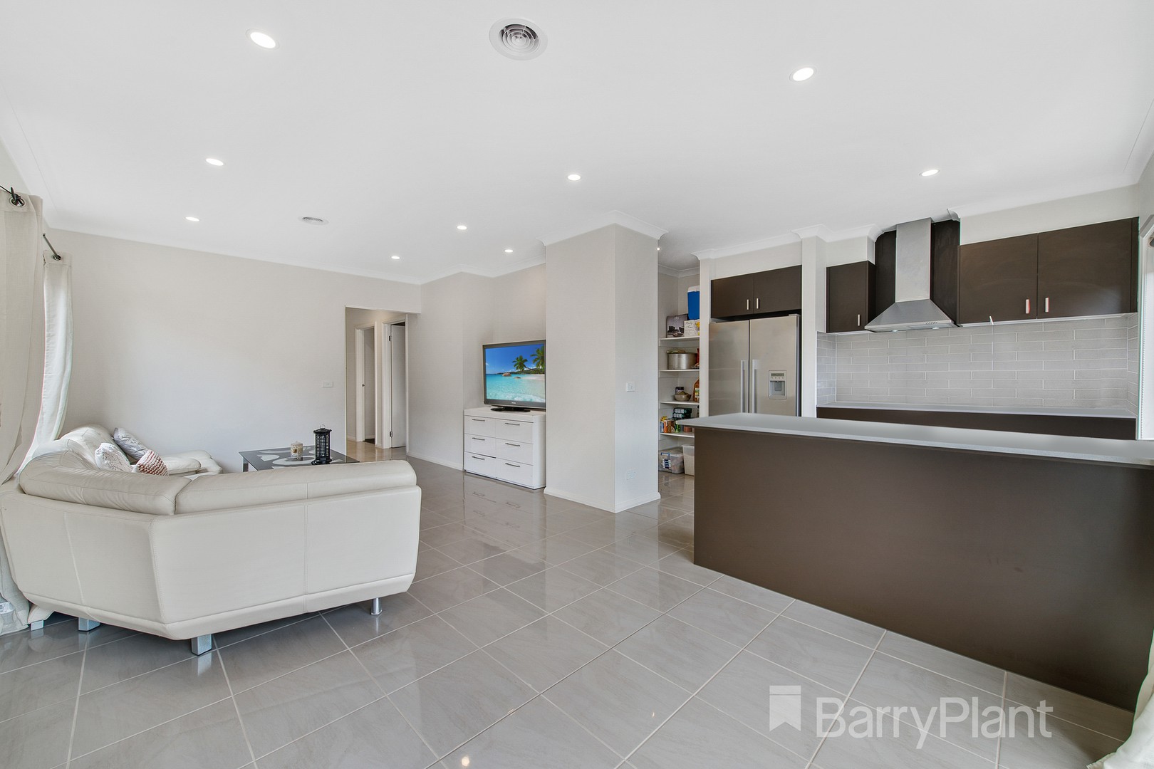 13 Spotted Way, Tarneit, VIC 3029, Tarneit - Thumbnail 5