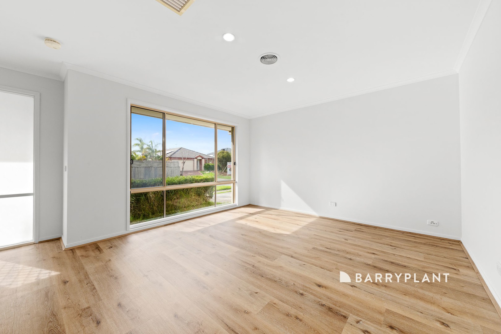 13 St Georges Road, Narre Warren South, VIC 3805, Narre Warren South - Thumbnail 6