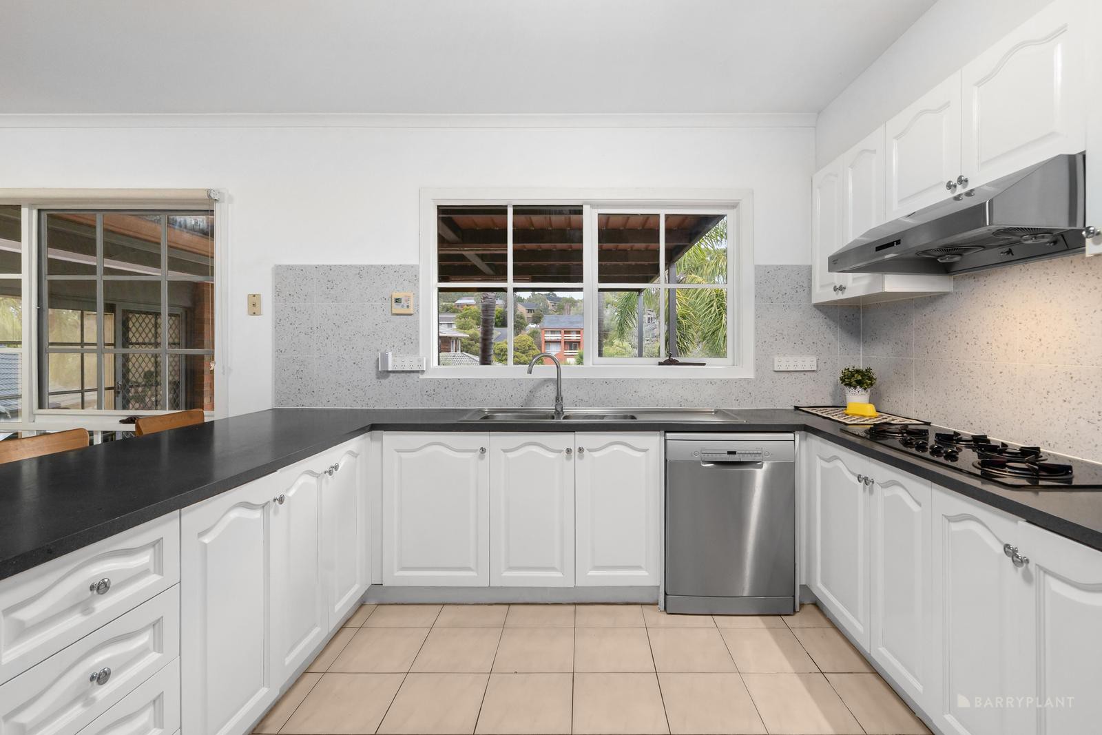 13 Standring Close, Donvale, VIC 3111, Donvale - Thumbnail 4