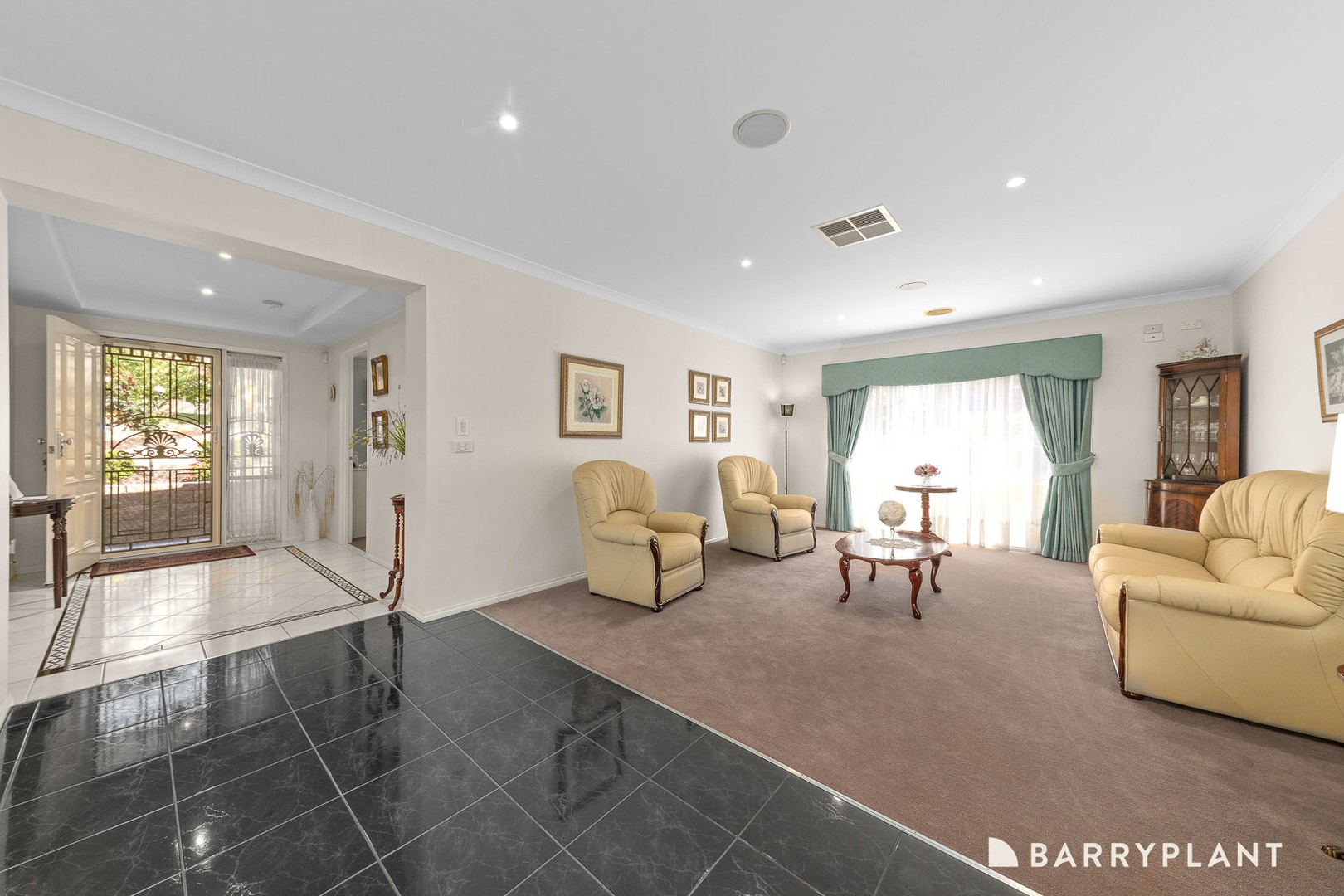 13 Stockmans Circuit, Pakenham, VIC 3810, Pakenham - Thumbnail 2