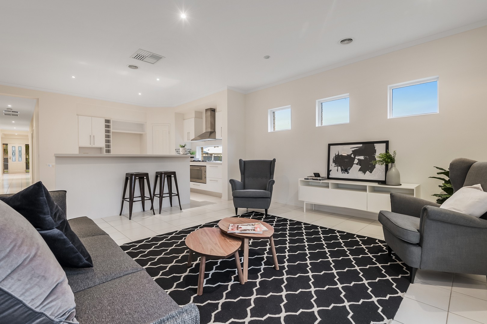 13 Swinburne Close, Craigieburn, VIC 3064, Craigieburn - Thumbnail 3