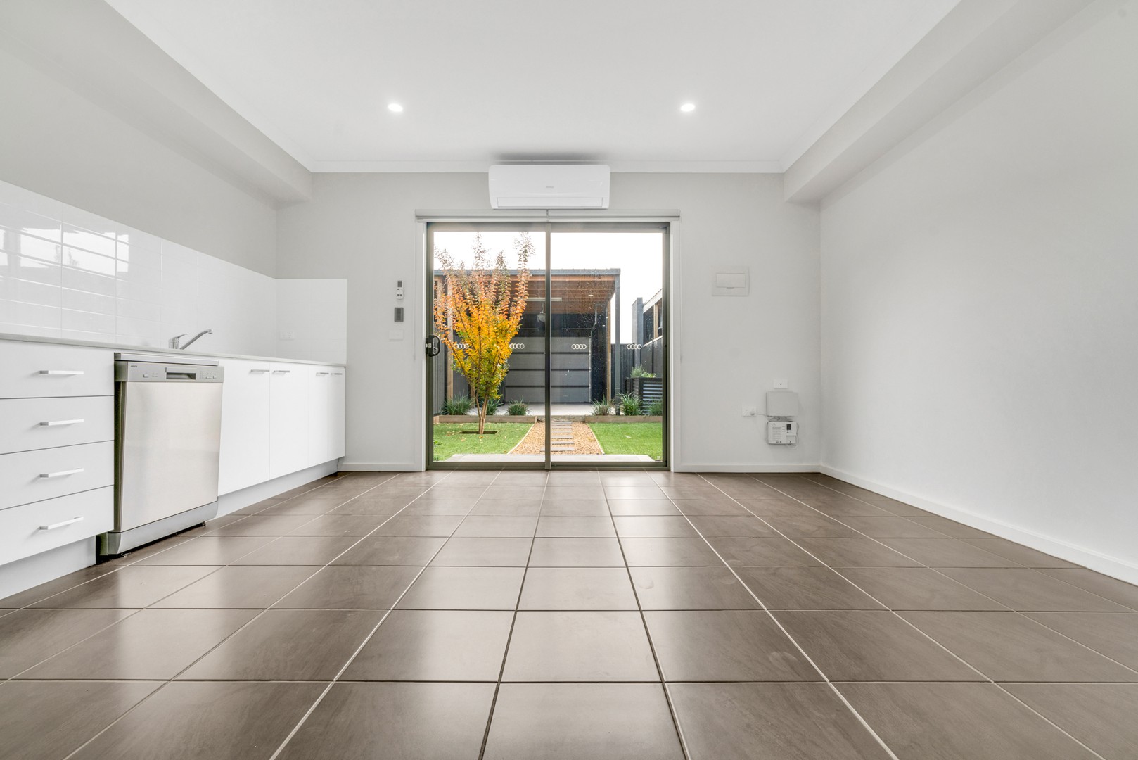 13 Tarlo Court, Craigieburn, VIC 3064, Craigieburn - Thumbnail 5