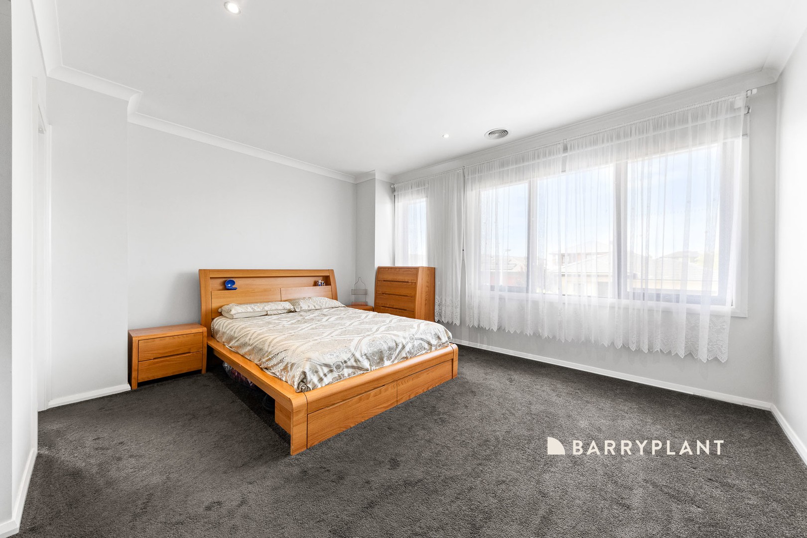 13 Teneriffe Street, Cranbourne North, VIC 3977, Cranbourne North - Thumbnail 6