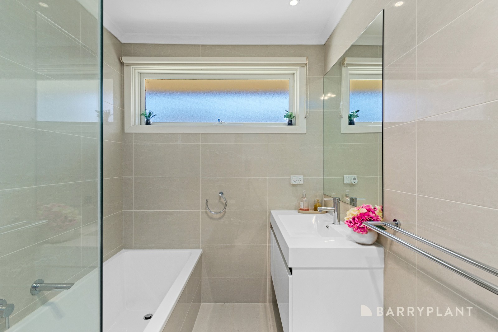 13 Terama Crescent, Bayswater, VIC 3153, Bayswater - Thumbnail 3