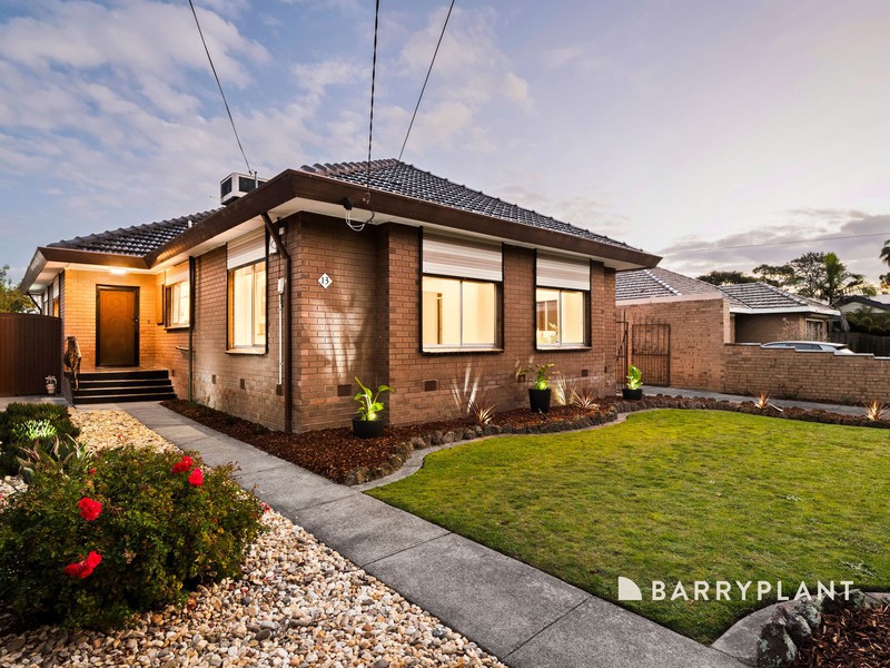 13 Terrigal Avenue, Oakleigh South, VIC 3167 - Image - 20/05/2026