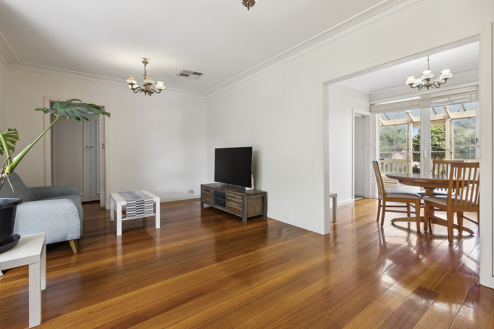 13 The Outlook, Glen Waverley, VIC 3150, Glen Waverley - Thumbnail 5