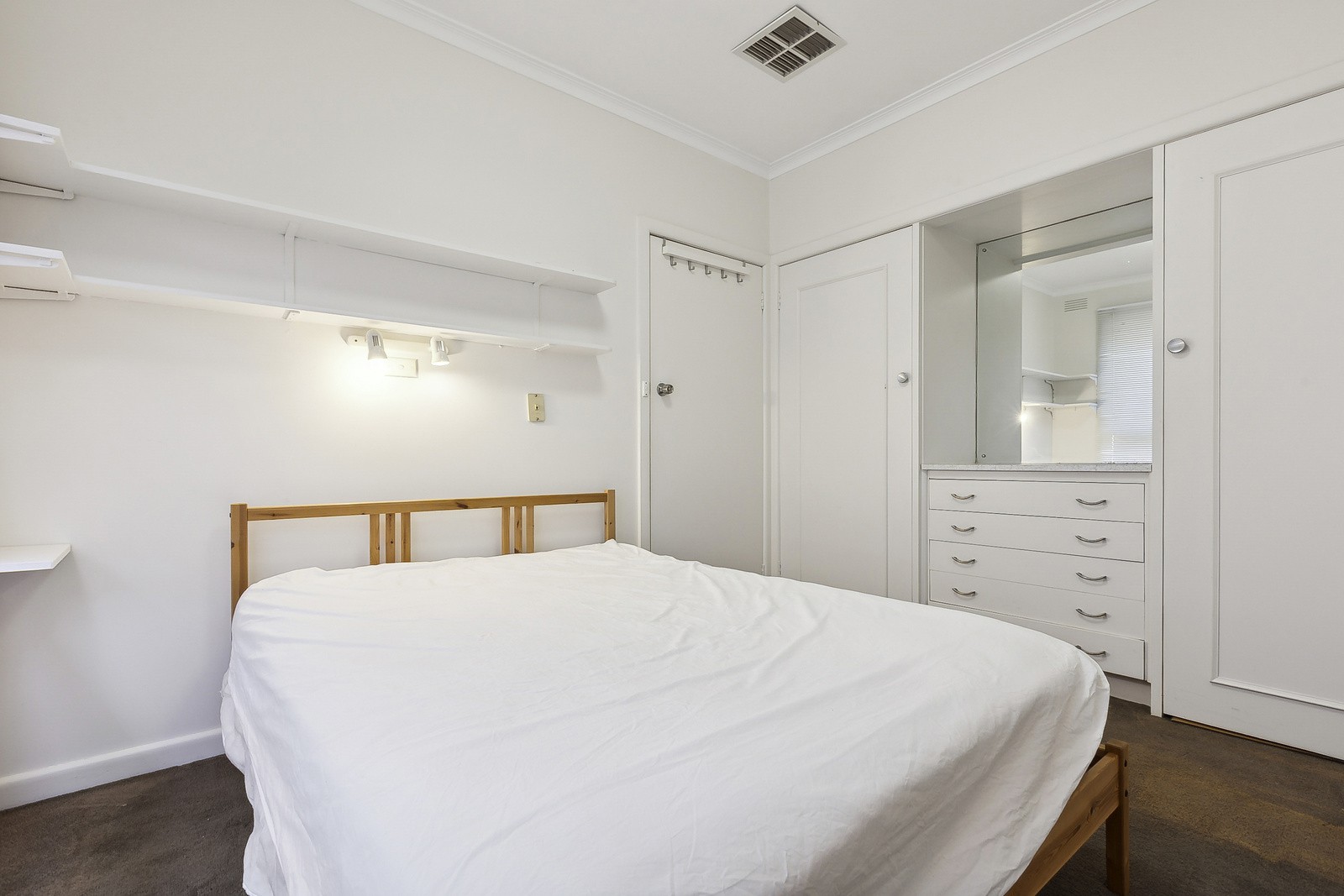 13 The Outlook, Glen Waverley, VIC 3150, Glen Waverley - Thumbnail 7