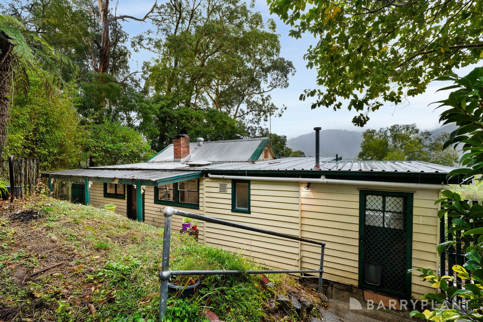 13 Toorak Avenue, The Basin, VIC 3154 - Thumbnail 2 - 09/04/2026