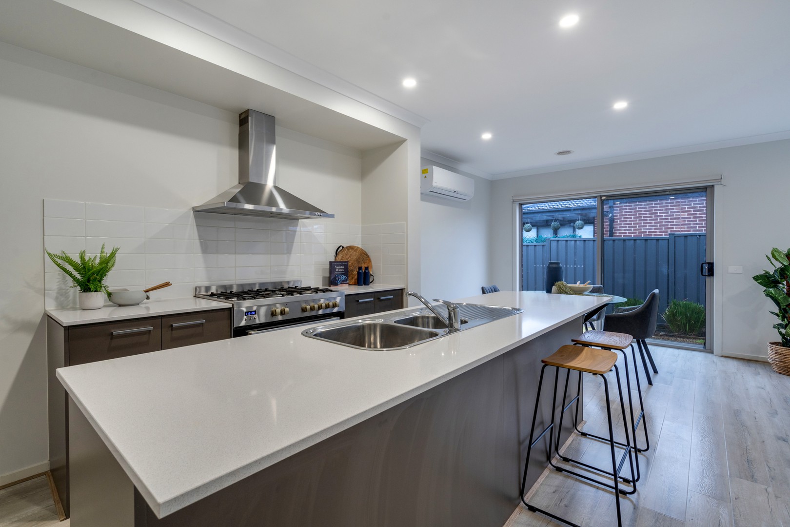 13 Tradition Road, Craigieburn, VIC 3064, Craigieburn - Thumbnail 5