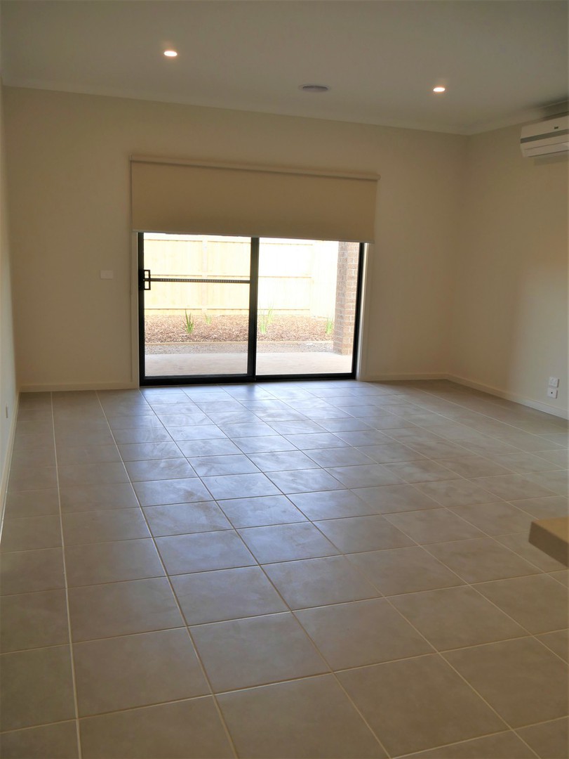 13 Tributary Way, Weir Views, VIC 3338, Weir Views - Thumbnail 5