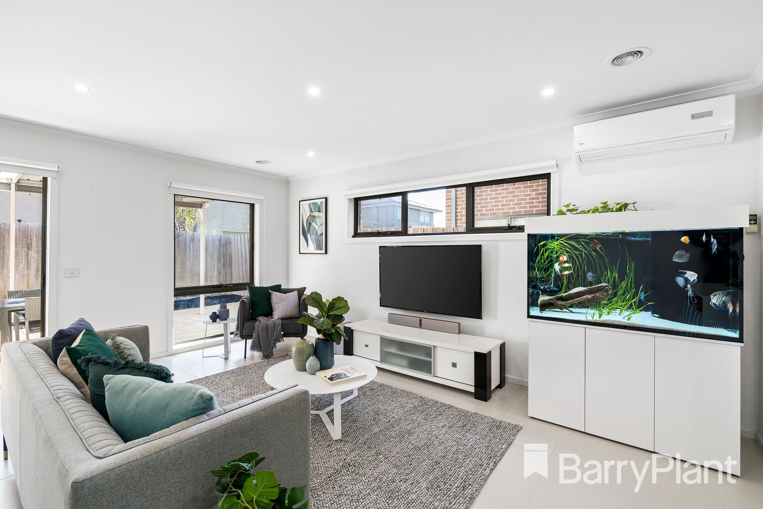 13 Veles Street, Sunshine West, VIC 3020, Sunshine West - Thumbnail 2
