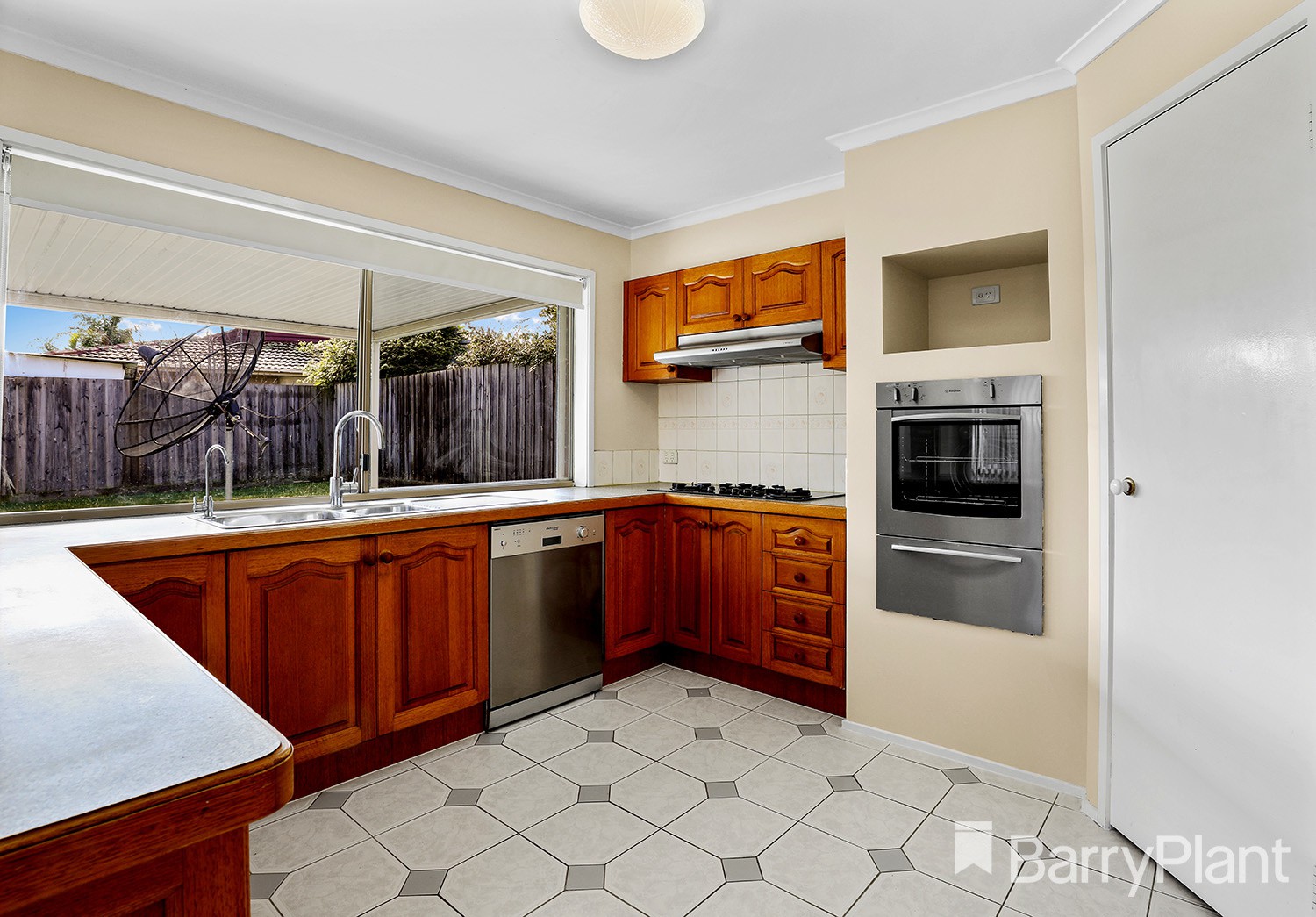13 Vella Court, Springvale South, VIC 3172, Springvale South - Thumbnail 3