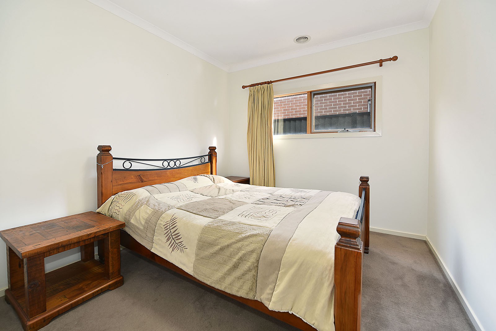 13 Viewmont Avenue, Craigieburn, VIC 3064, Craigieburn - Thumbnail 4