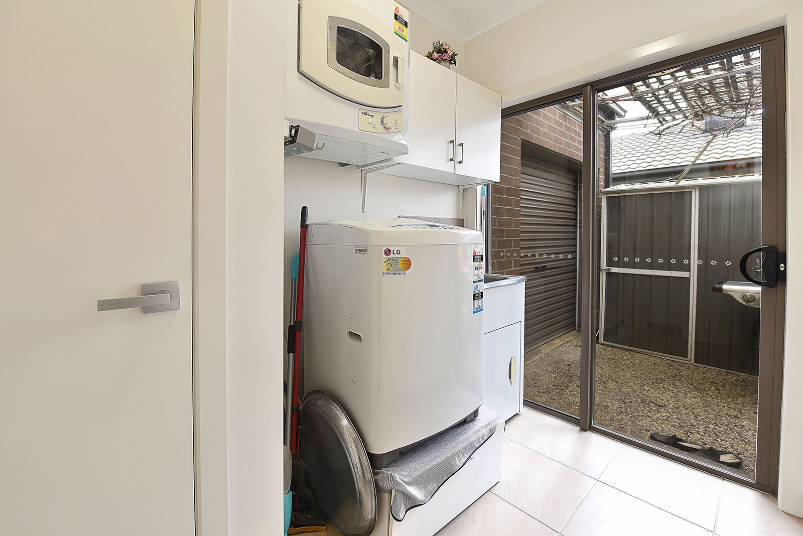 13 Viewmont Avenue, Craigieburn, VIC 3064, Craigieburn - Thumbnail 6