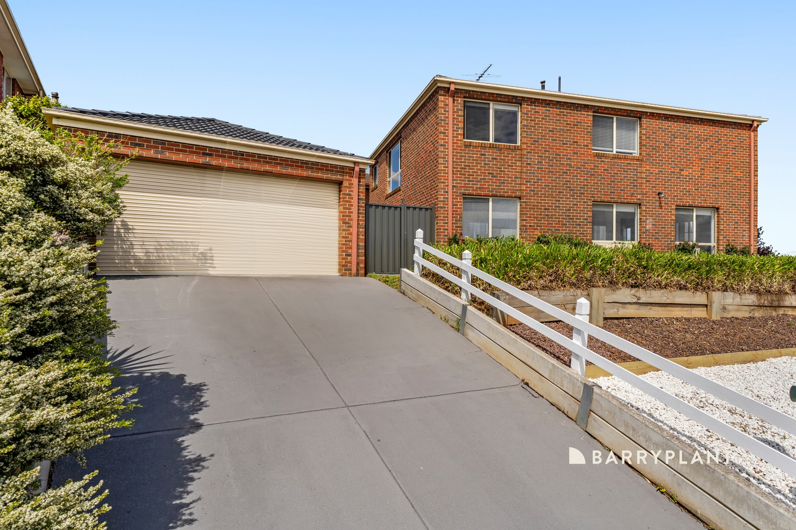 13 Vivienne Way, Berwick, VIC 3806, Berwick - Thumbnail 2
