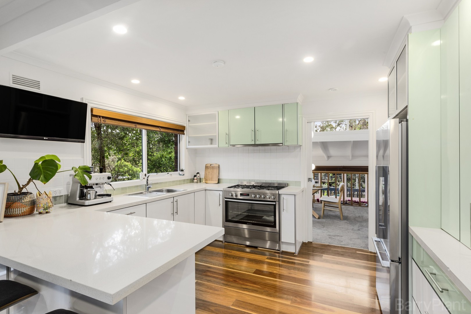 13 Walhalla Drive, Ringwood East, VIC 3135, Ringwood East - Thumbnail 4
