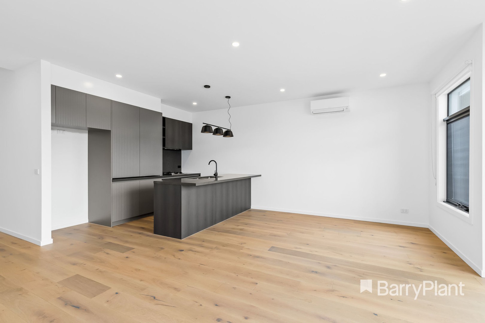13 Wattlebird Court, Sunshine North, VIC 3020, Sunshine North - Thumbnail 3