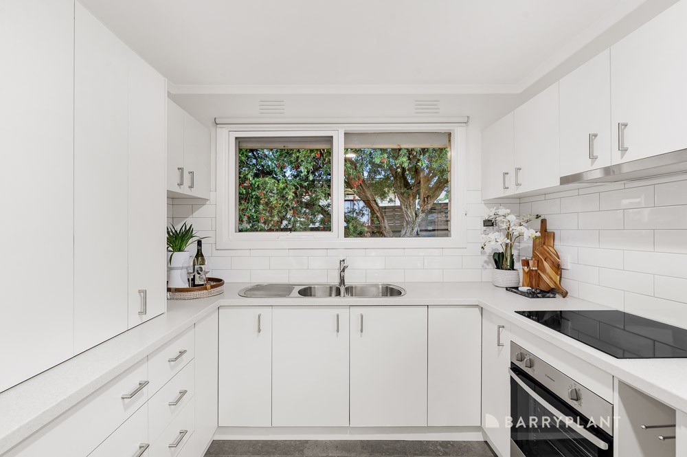 13 Westham Crescent, Bayswater, VIC 3153, Bayswater - Thumbnail 2