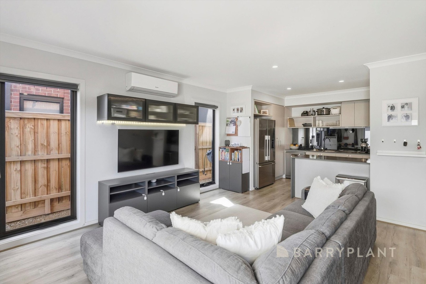 13 Whitehouse Terrace, Thornhill Park, VIC 3335, Thornhill Park - Thumbnail 5