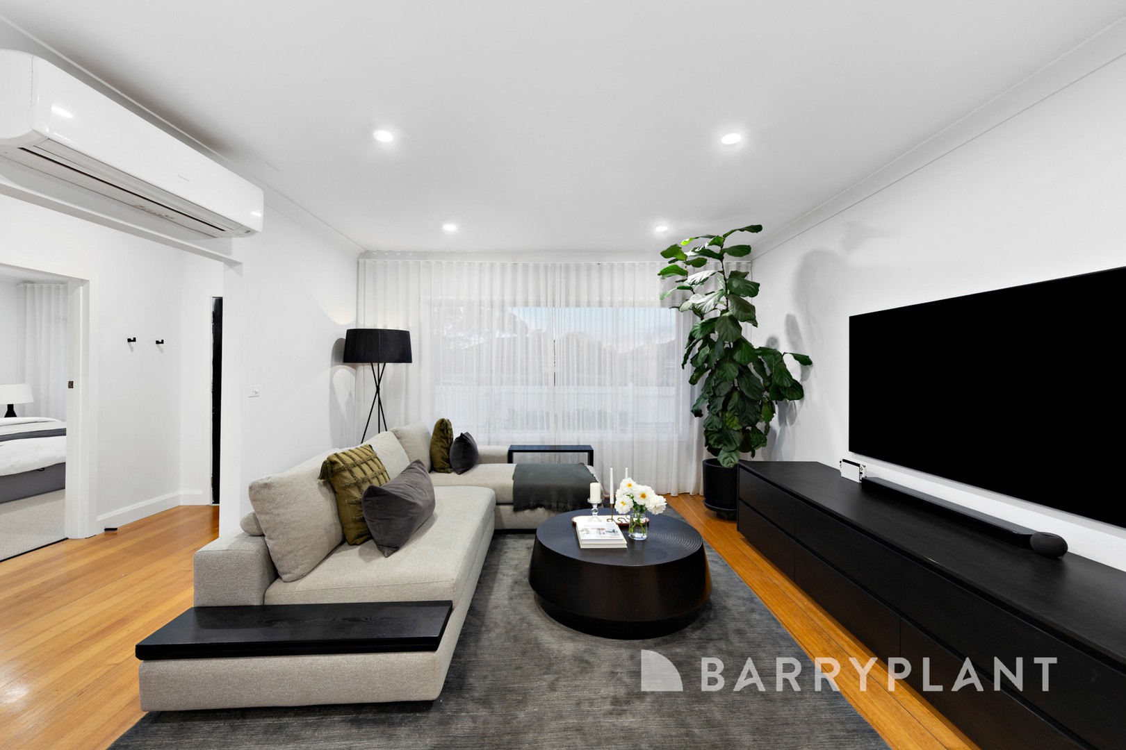 13 Willow Avenue, St Albans, VIC 3021, St Albans - Thumbnail 4