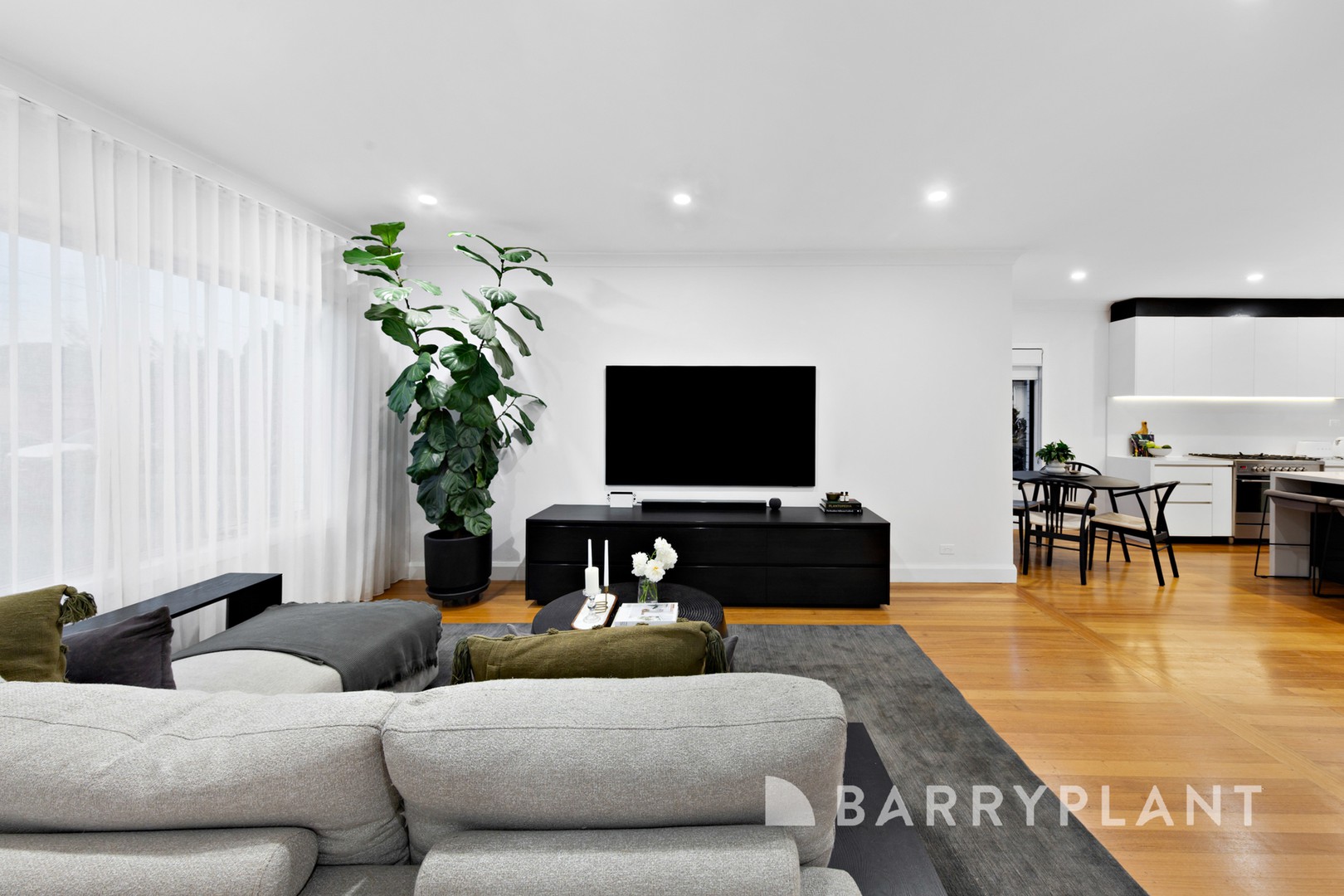 13 Willow Avenue, St Albans, VIC 3021, St Albans - Thumbnail 5