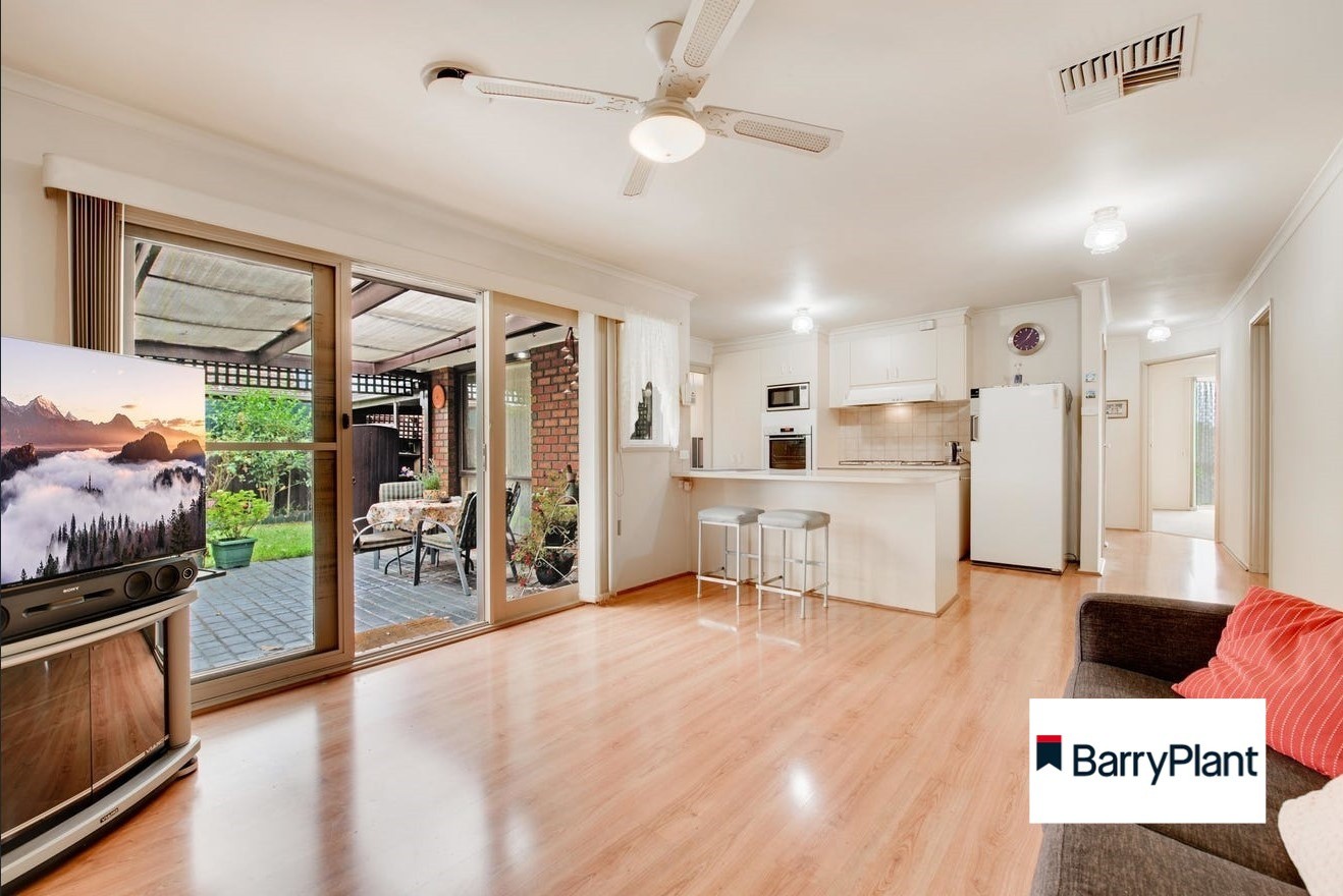 13 Woods Close, Meadow Heights, VIC 3048, Meadow Heights - Thumbnail 3
