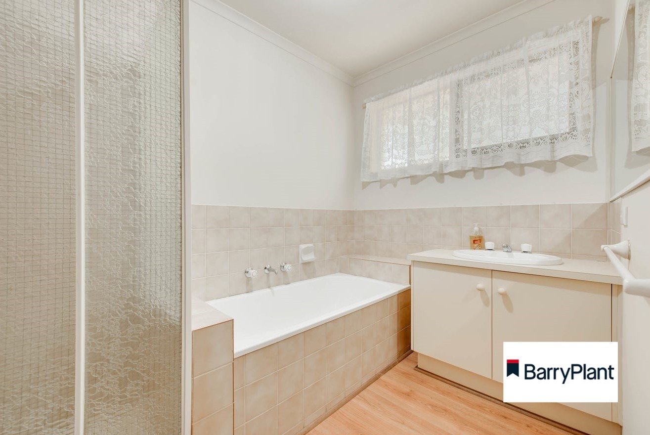 13 Woods Close, Meadow Heights, VIC 3048, Meadow Heights - Thumbnail 7