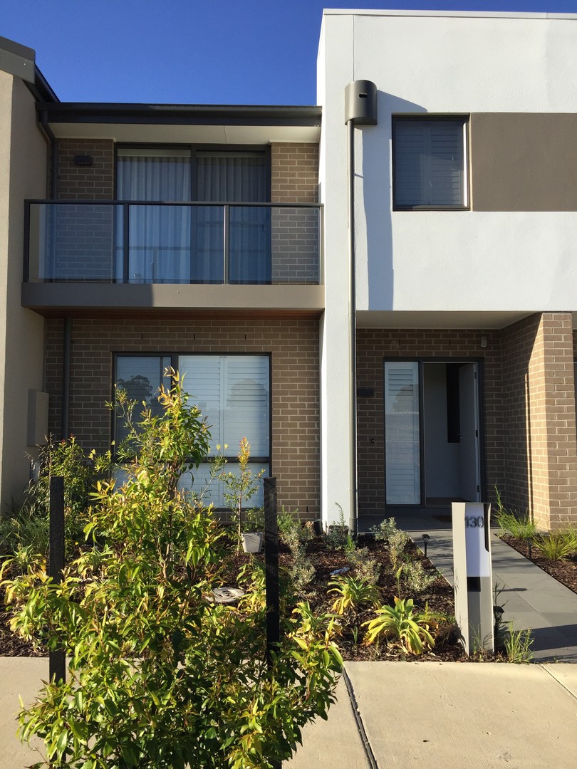 130 Harcrest Boulevard, Wantirna South, VIC 3152 - Thumbnail 1 - 01/12/2025