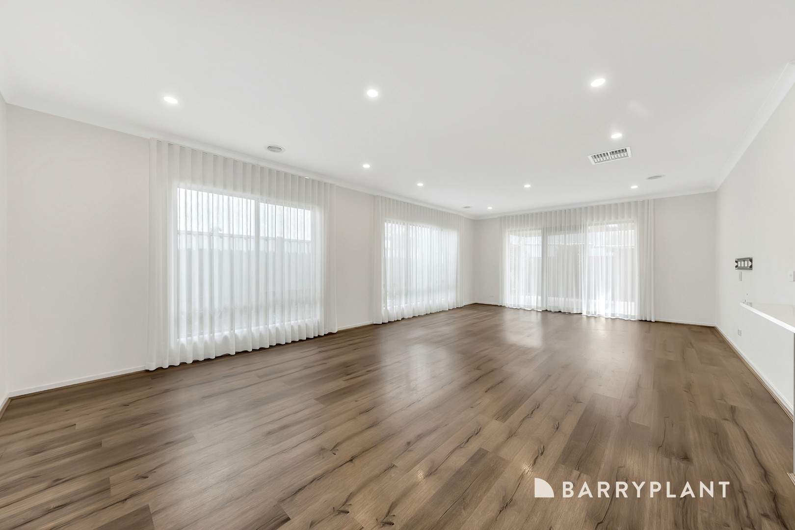 130 Lockhart Street, Mernda, VIC 3754, Mernda - Thumbnail 2