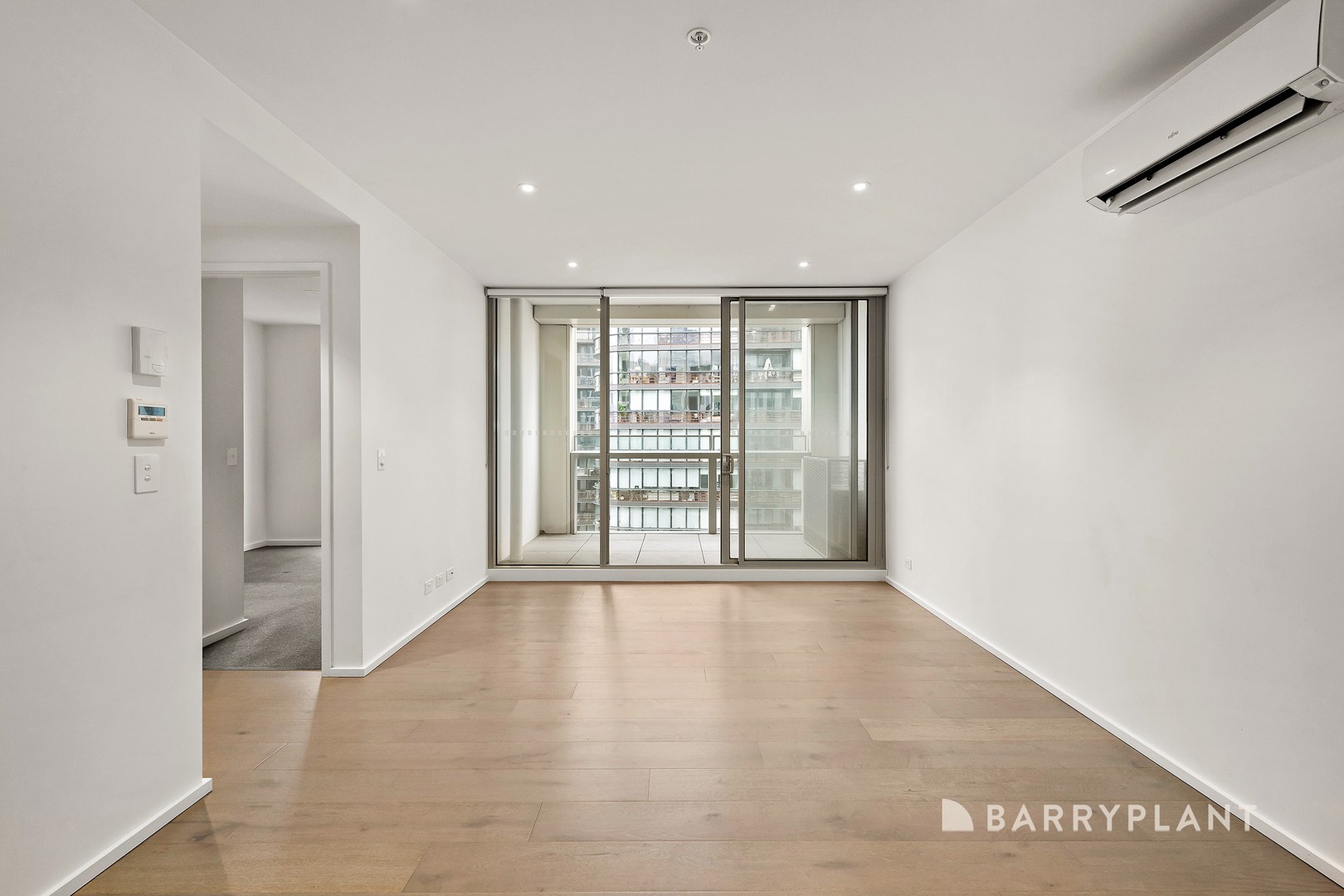 1302w/888 Collins Street, Docklands, VIC 3008, Docklands - Thumbnail 3