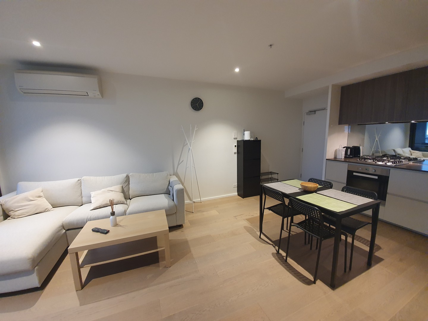 1307N/889 Collins Street, Docklands, VIC 3008, Docklands - Thumbnail 2