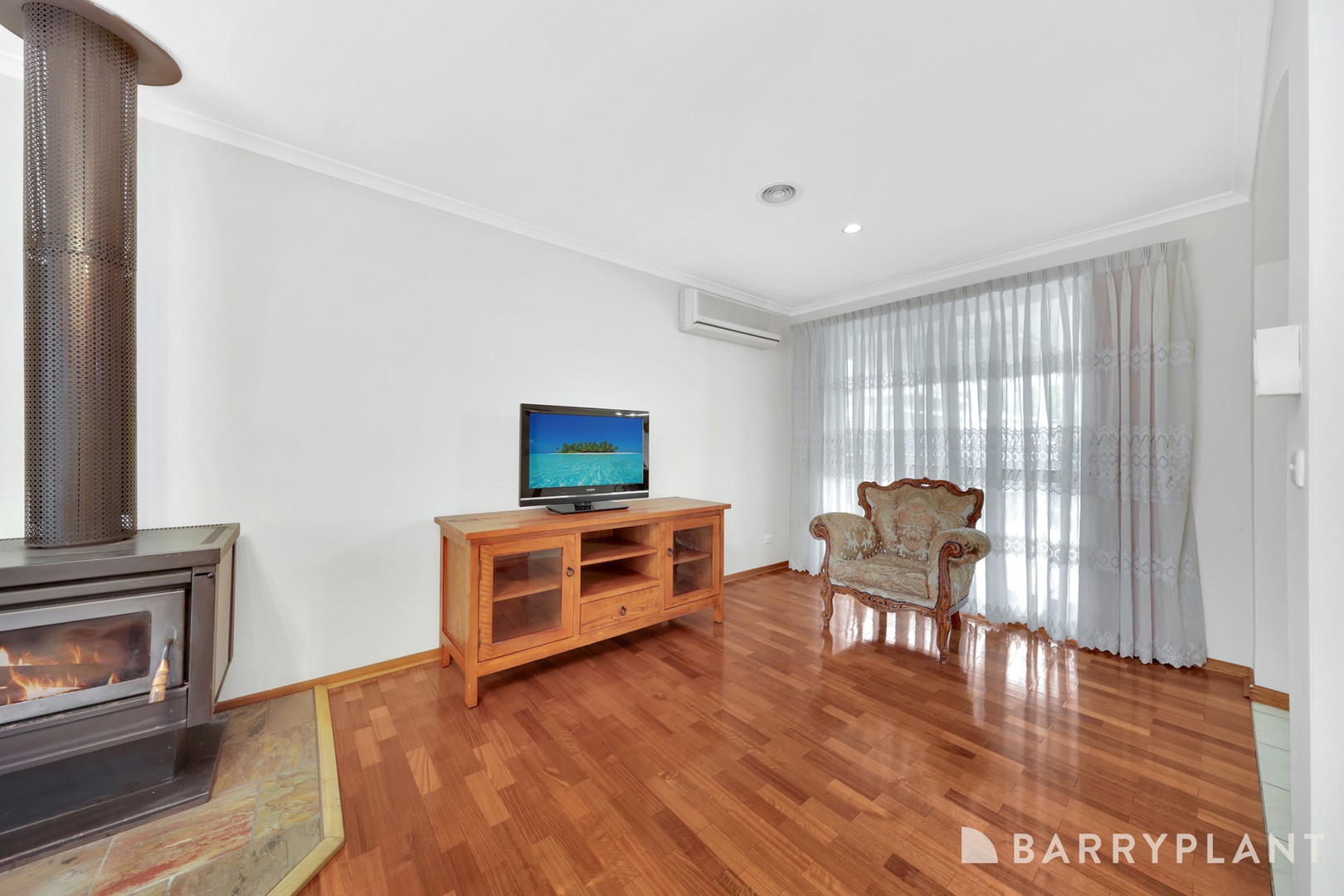 131 Centenary Drive, Mill Park, VIC 3082, Mill Park - Thumbnail 4