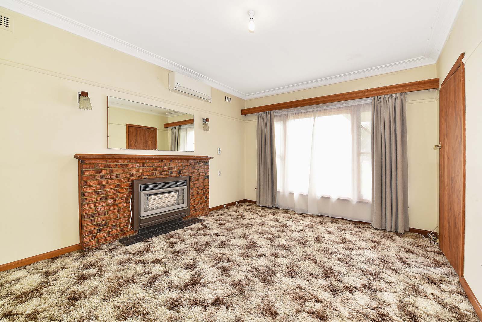 131 Hoffmans Road, Niddrie, VIC 3042 - Thumbnail 1 - 04/11/2021