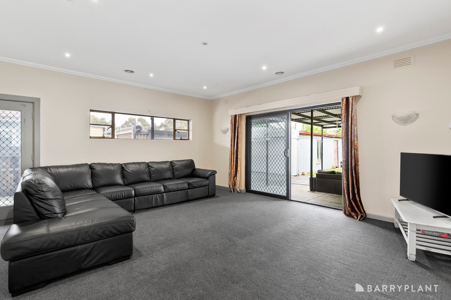 132 Forrest Street, Ardeer, VIC 3022 - Thumbnail 2 - 23/10/2024