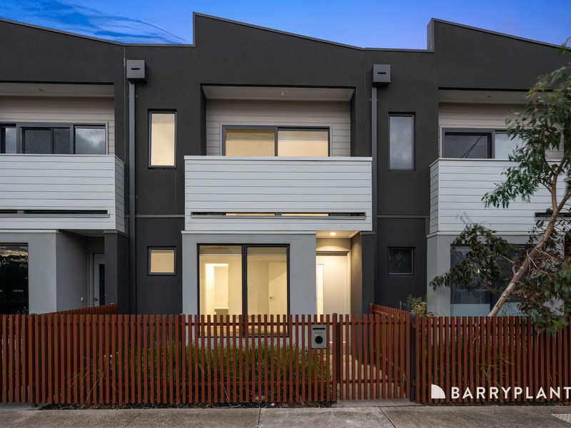 132 Henry Street, Pakenham, VIC 3810 - Image - 13/03/2026